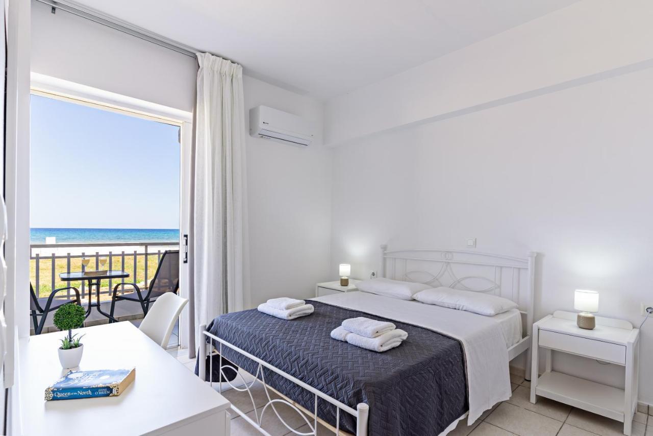 Azure Seaside Apts Magnisía Exteriör bild