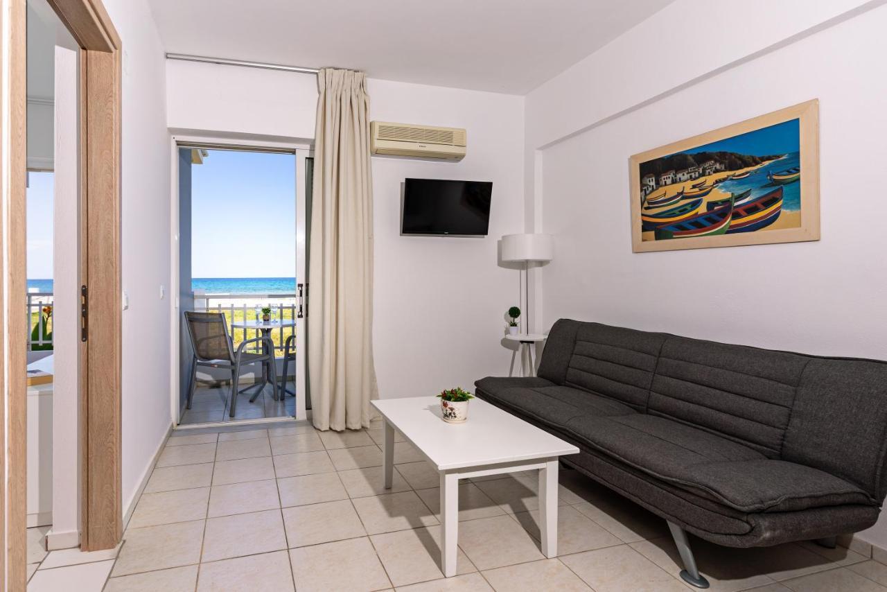 Azure Seaside Apts Magnisía Exteriör bild