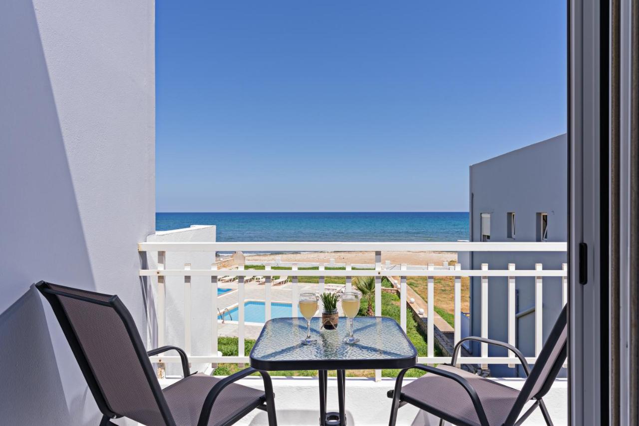 Azure Seaside Apts Magnisía Exteriör bild