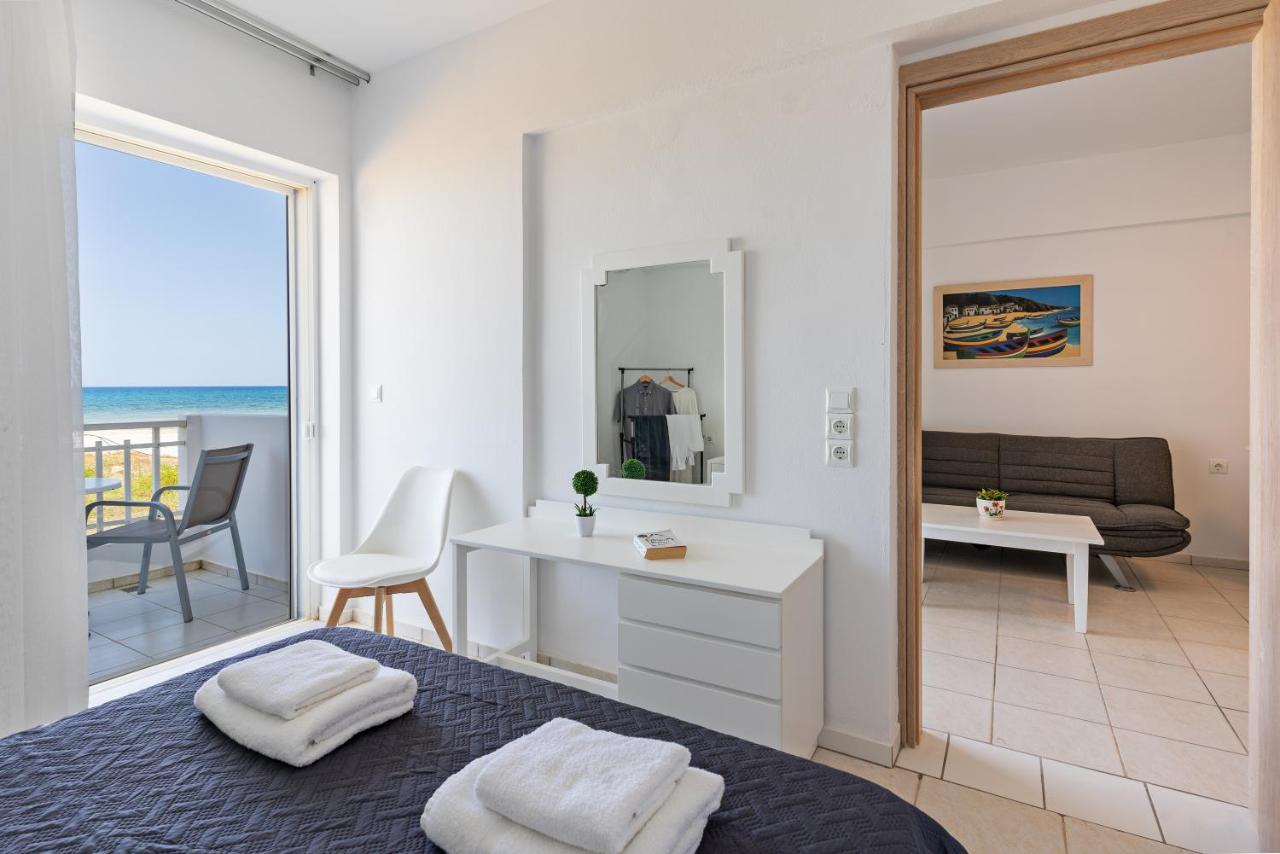 Azure Seaside Apts Magnisía Exteriör bild