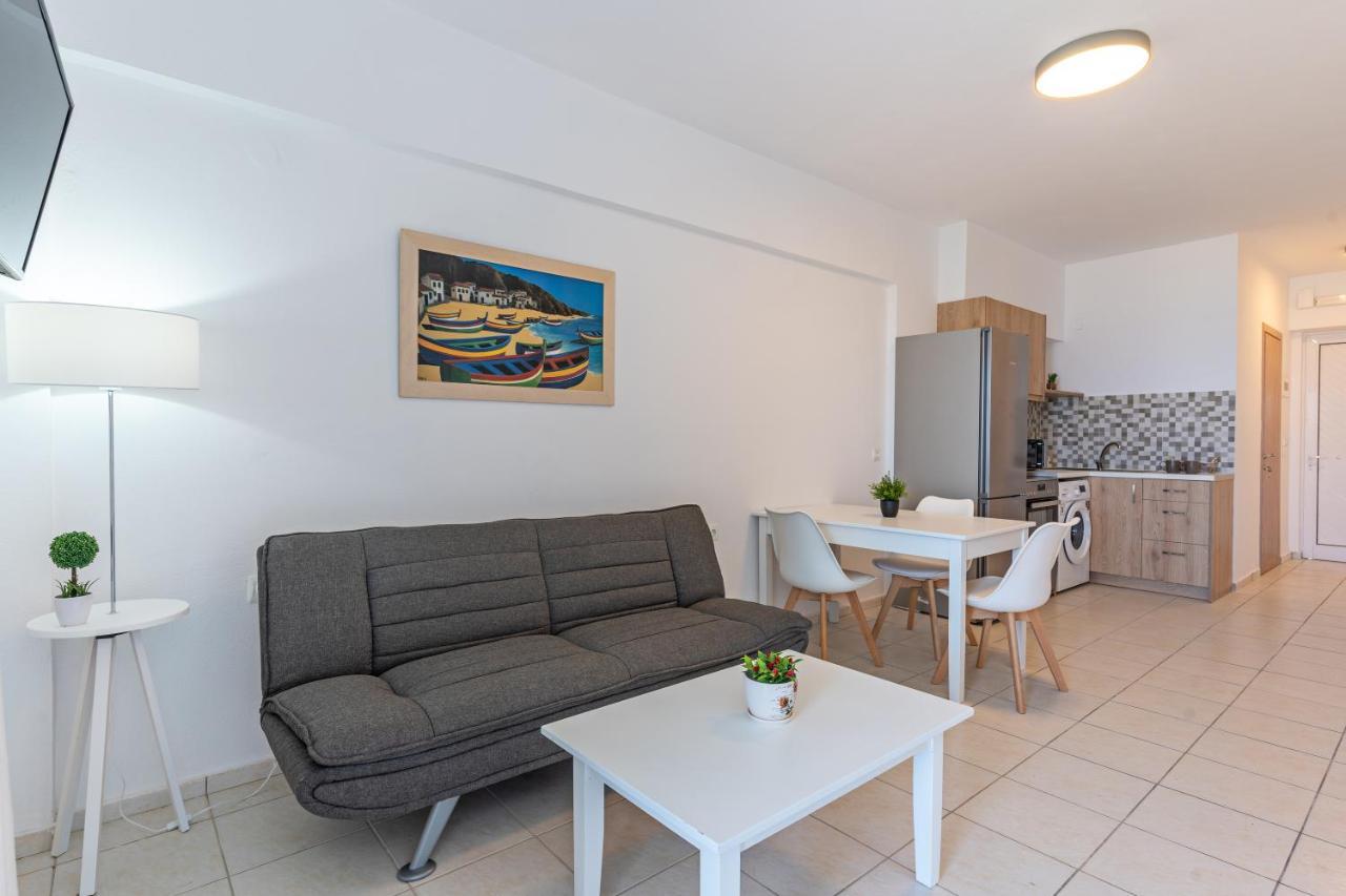 Azure Seaside Apts Magnisía Exteriör bild