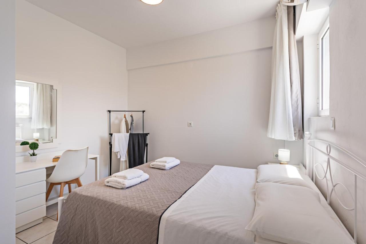 Azure Seaside Apts Magnisía Exteriör bild