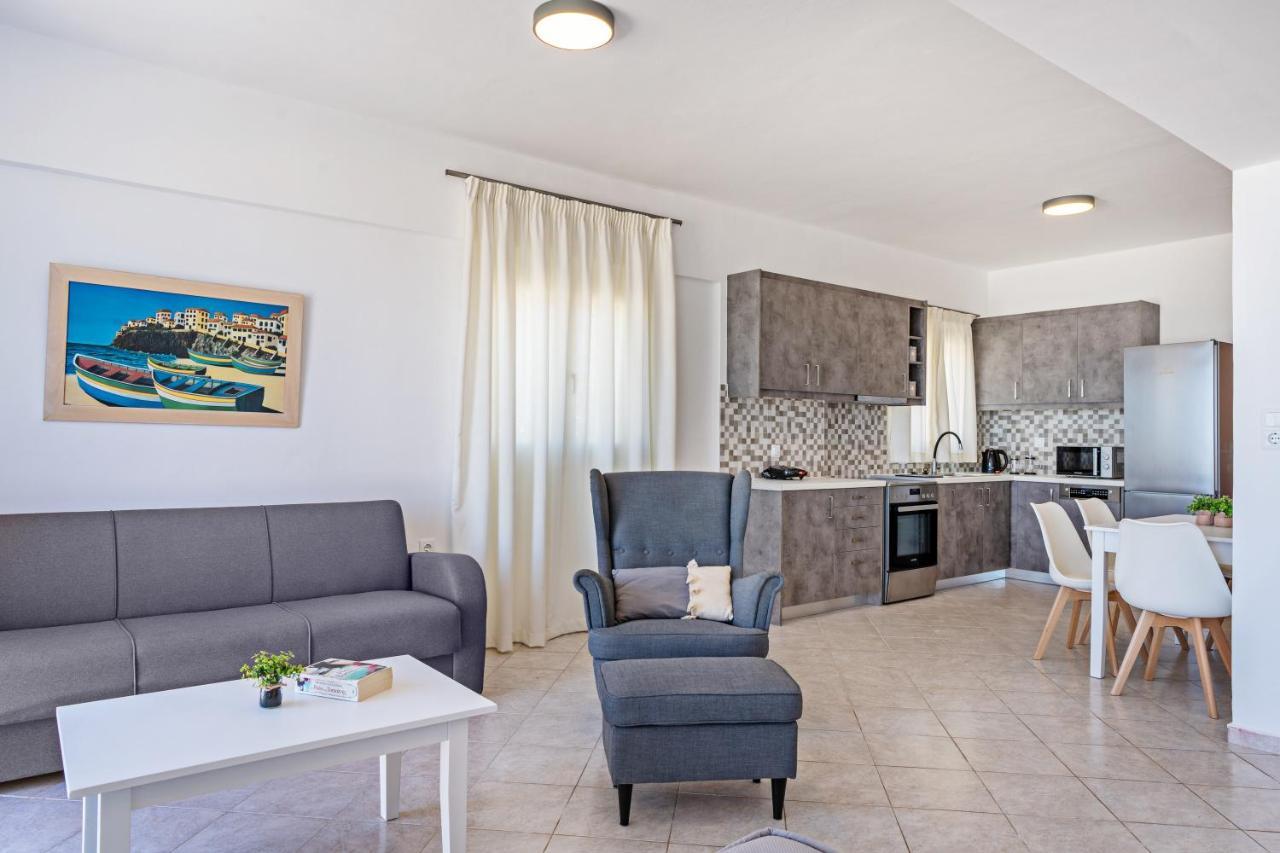 Azure Seaside Apts Magnisía Exteriör bild